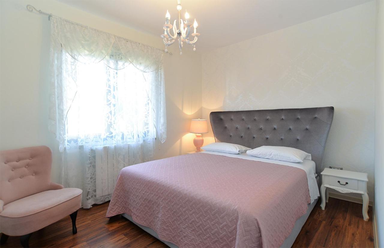 Apartments Marija 1089 Porec Exterior photo