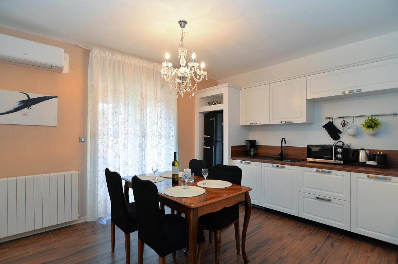Apartments Marija 1089 Porec Exterior photo