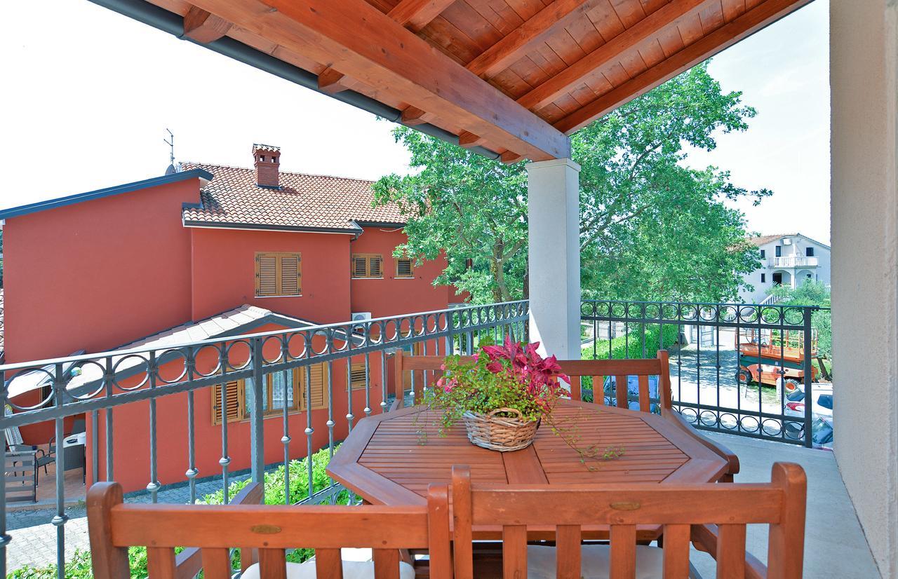 Apartments Marija 1089 Porec Exterior photo
